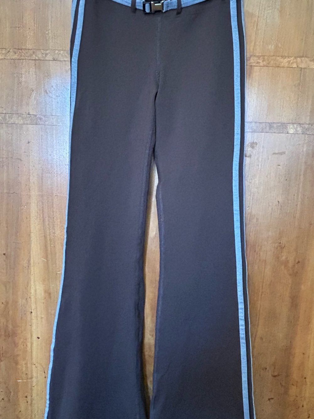 VTG Y2K PH8 Bebe Brown Low Rise Flare Knit Pants W/Gray Race Stripes , Belted